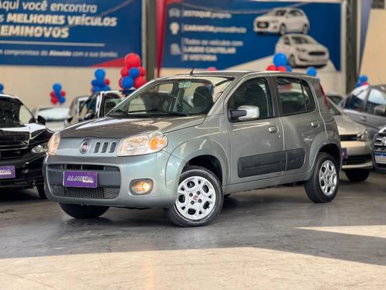 FIAT UNO 1.0 EVO VIVACE 8V FLEX 4P MANUAL FIAT UNO 1.0 EVO VIVACE 8V FLEX 4P MANUAL
